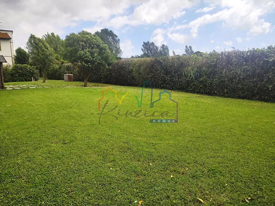 Immagine 10 di Casa bifamiliare in vendita  a San Giuliano Terme