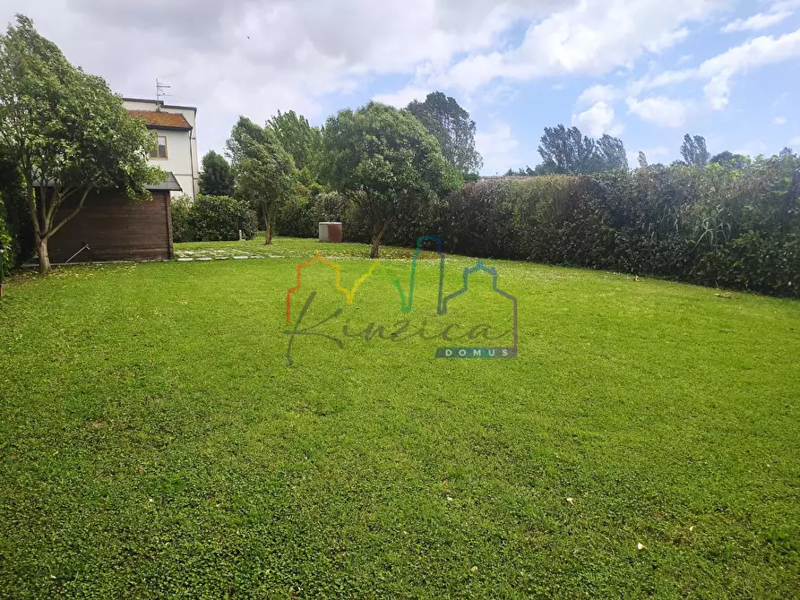 Immagine 9 di Casa bifamiliare in vendita  a San Giuliano Terme