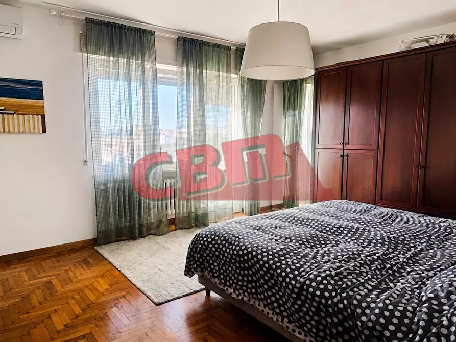 Immagine 17 di Appartamento in vendita  a Livorno