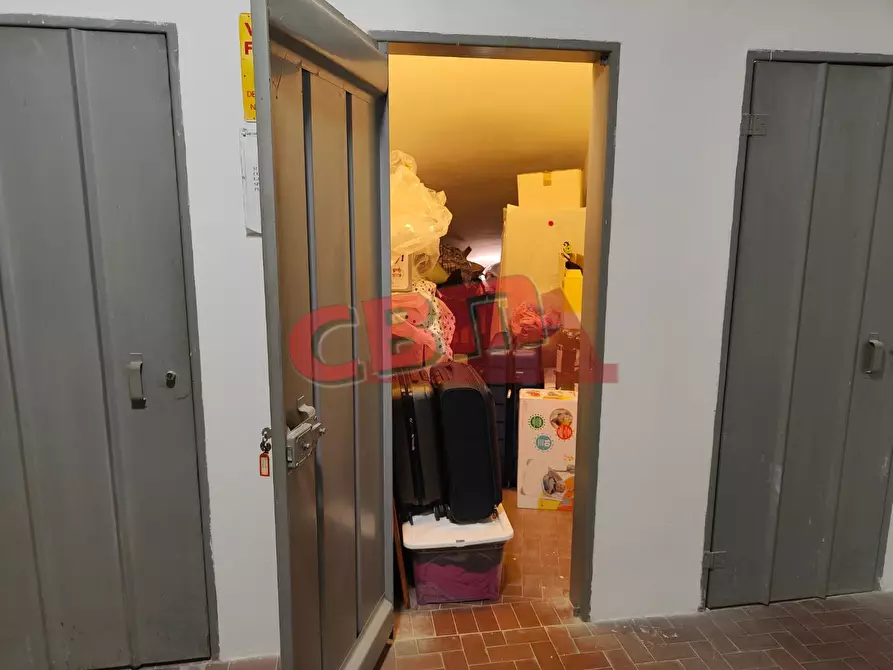 Immagine 25 di Appartamento in vendita  a Livorno