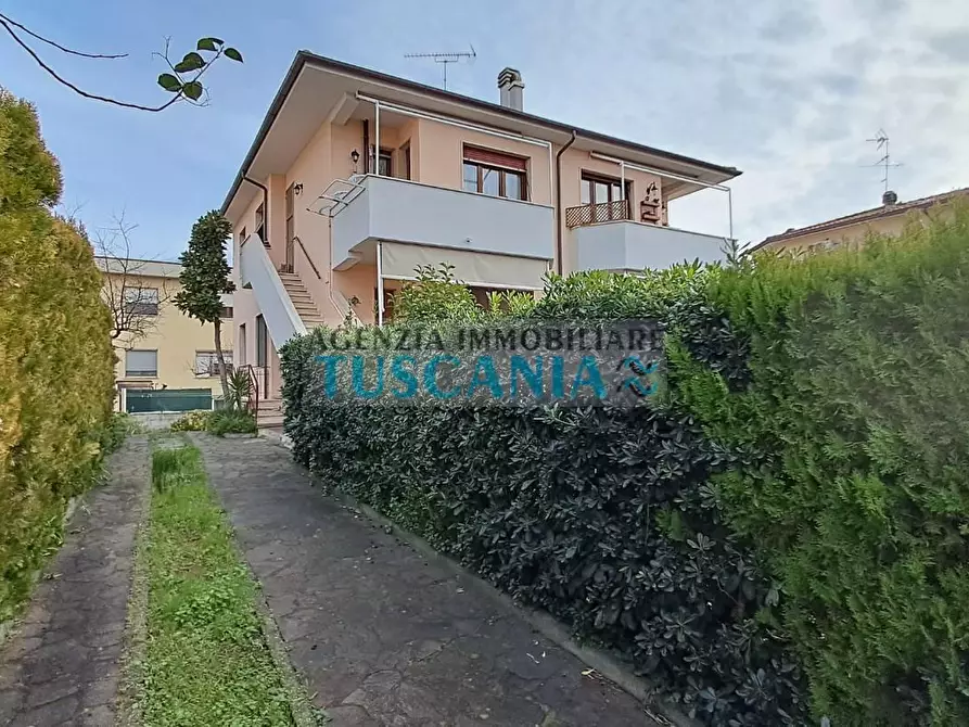 Immagine 4 di Appartamento in vendita  a Rosignano Marittimo