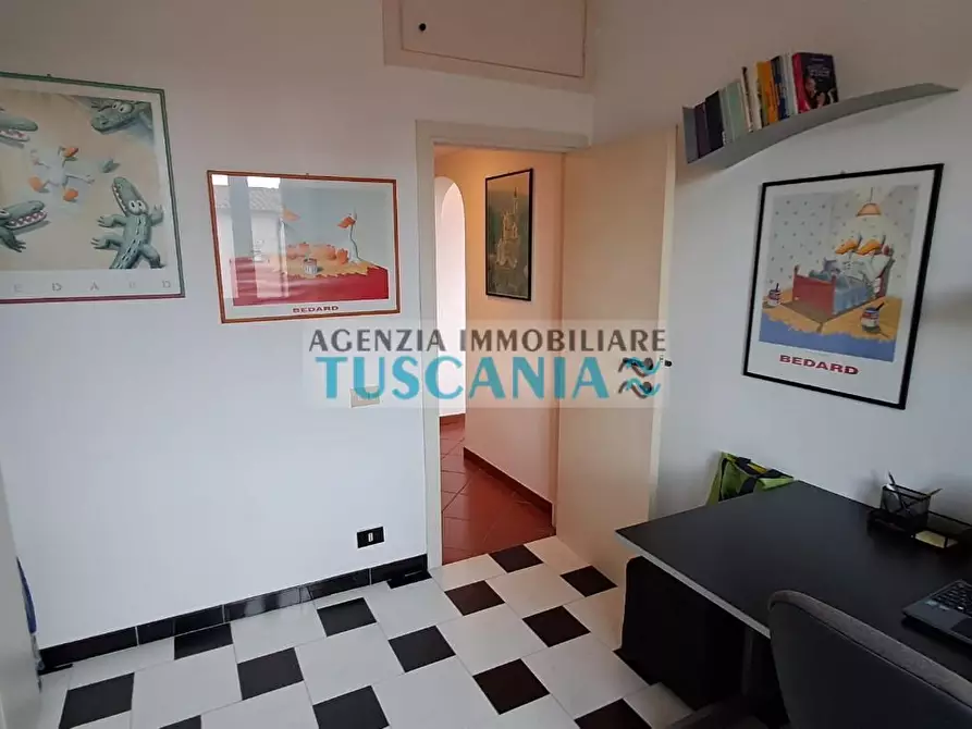 Immagine 20 di Appartamento in vendita  a Cecina
