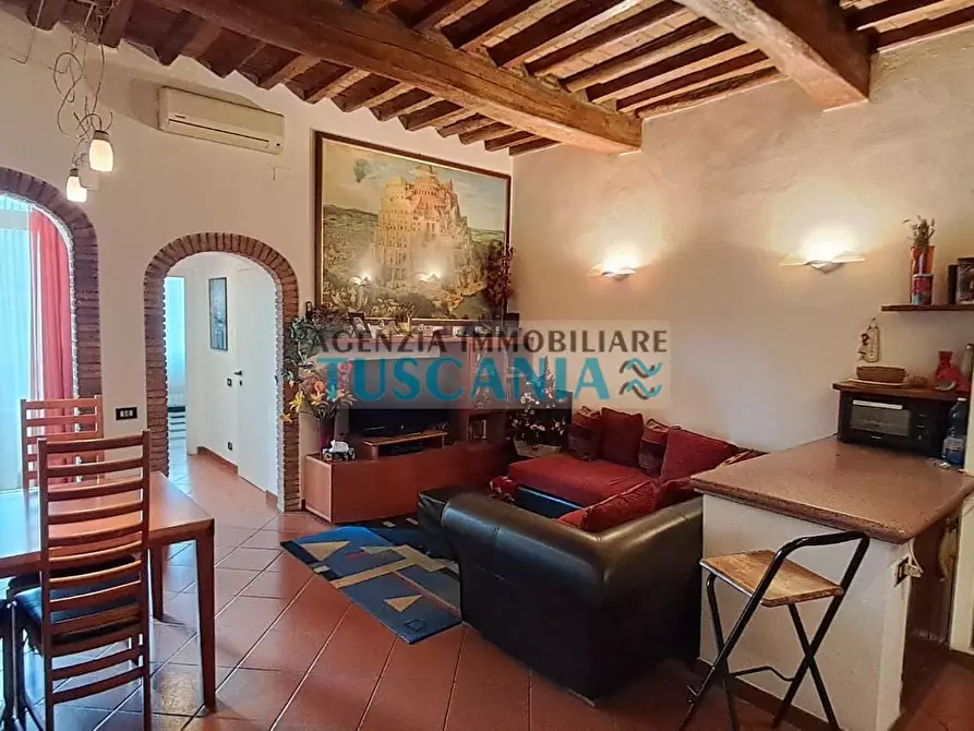 Immagine 11 di Appartamento in vendita  a Cecina