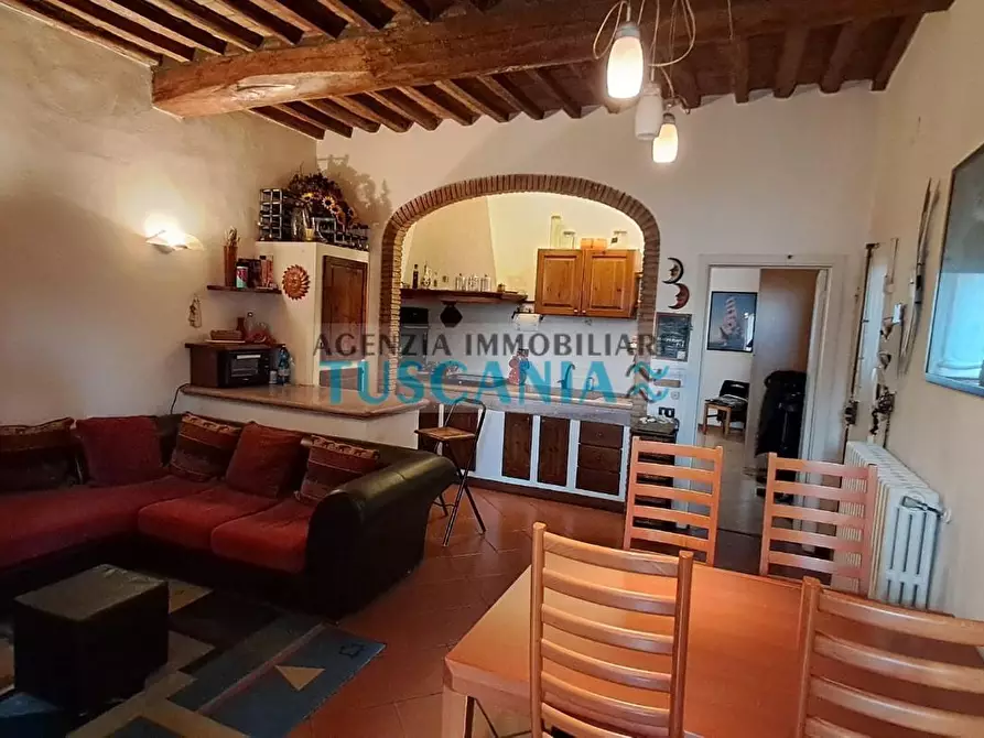 Immagine 10 di Appartamento in vendita  a Cecina