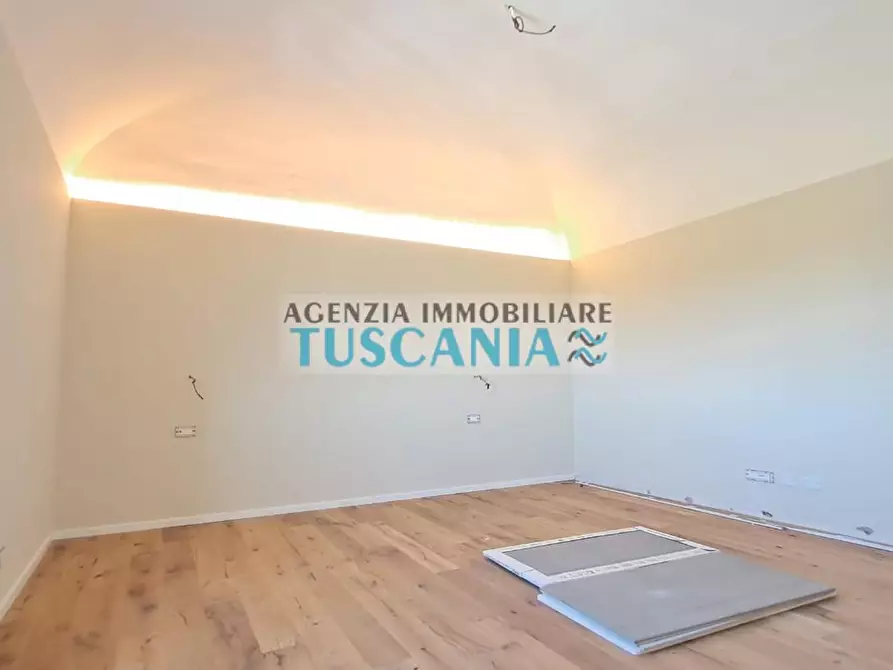 Immagine 13 di Casa colonica in vendita  a Bibbona