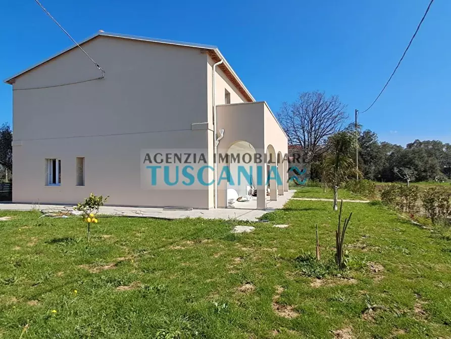 Immagine 22 di Casa colonica in vendita  a Bibbona