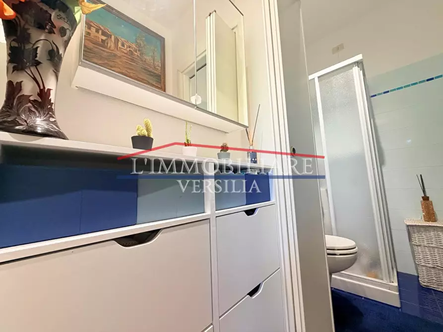 Immagine 22 di Casa bifamiliare in vendita  a Massa