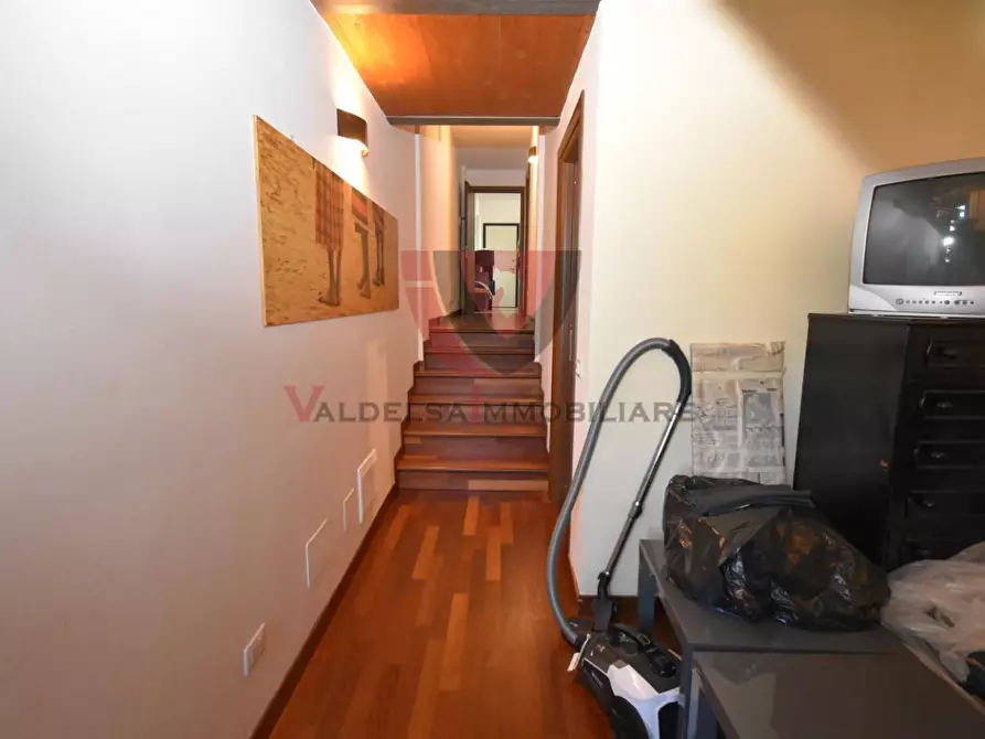 Immagine 33 di Appartamento in vendita  a Colle Di Val D'elsa