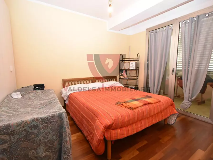Immagine 18 di Appartamento in vendita  a Colle Di Val D'elsa