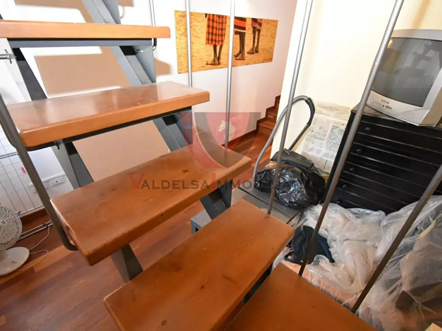 Immagine 27 di Appartamento in vendita  a Colle Di Val D'elsa