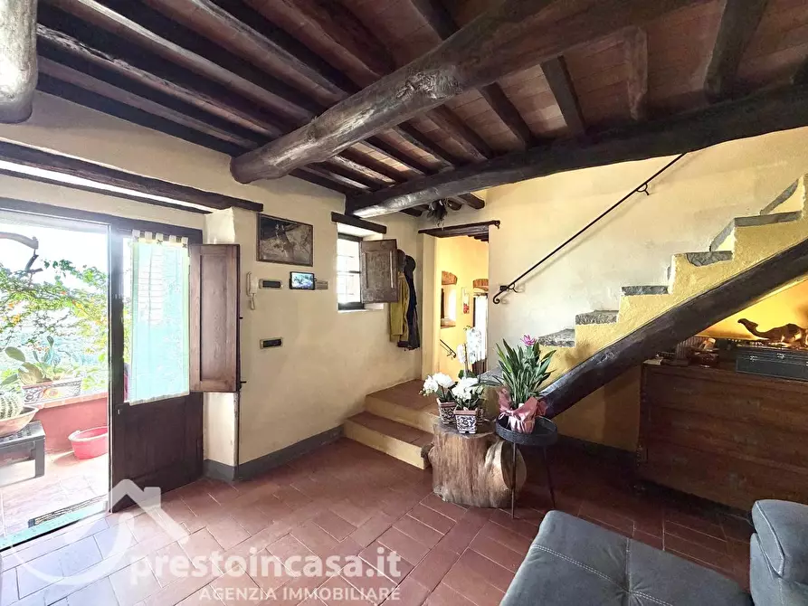 Immagine 7 di Villa in vendita  a Buggiano