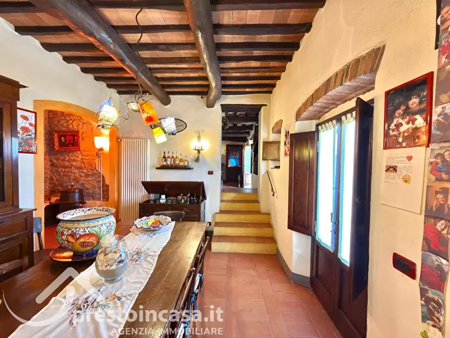 Immagine 11 di Villa in vendita  a Buggiano