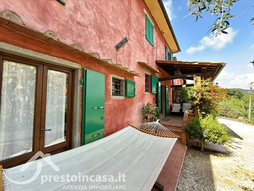 Immagine 27 di Villa in vendita  a Buggiano