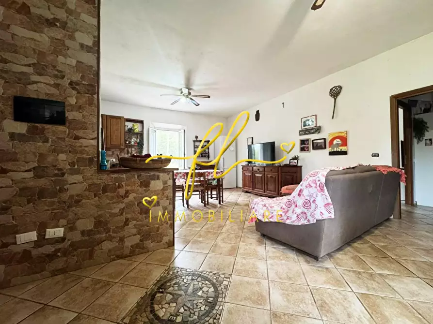 Immagine 7 di Casa indipendente in vendita  a Collesalvetti