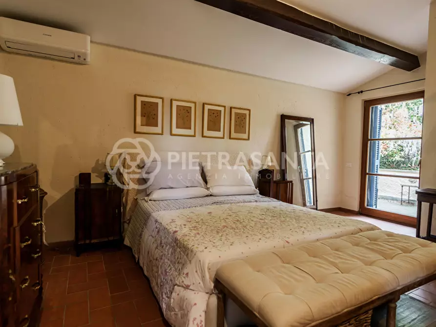 Immagine 41 di Rustico / casale in vendita  a Pietrasanta