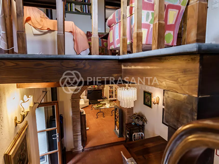 Immagine 36 di Rustico / casale in vendita  a Pietrasanta