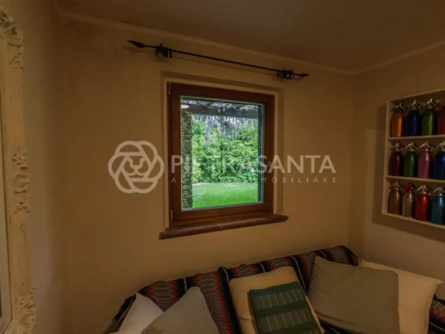 Immagine 20 di Rustico / casale in vendita  a Pietrasanta