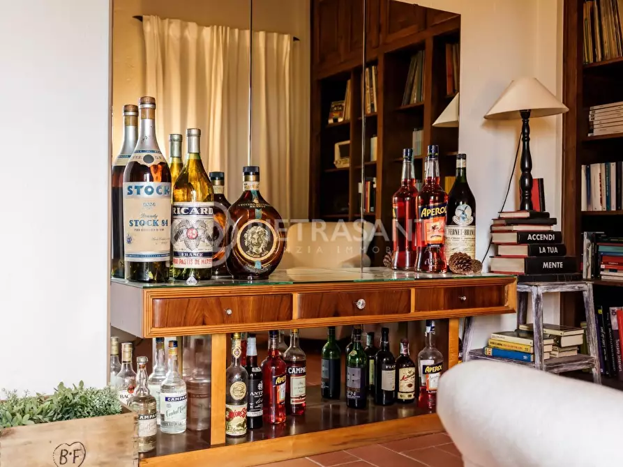Immagine 13 di Rustico / casale in vendita  a Pietrasanta