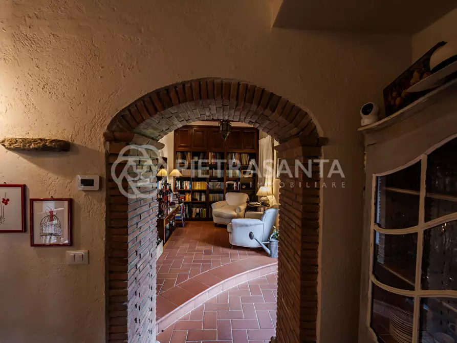 Immagine 29 di Rustico / casale in vendita  a Pietrasanta