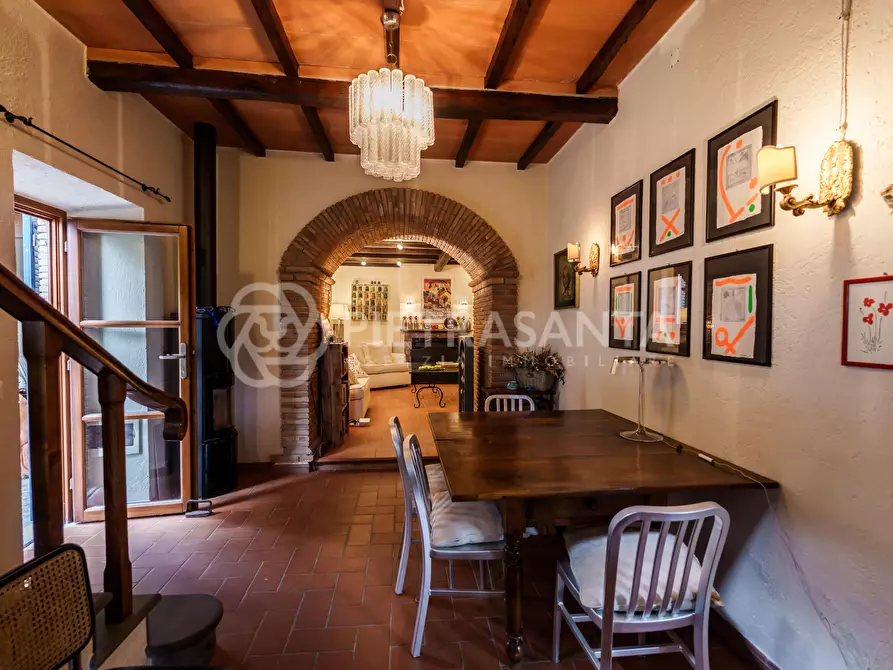 Immagine 26 di Rustico / casale in vendita  a Pietrasanta