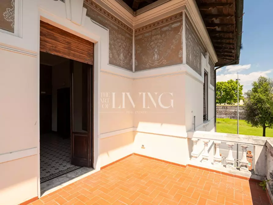 Immagine 10 di Villa in affitto  a Lucca