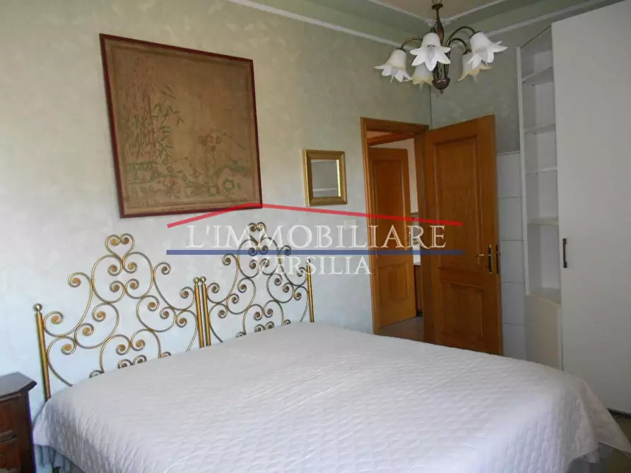 Immagine 35 di Appartamento in vendita  a Carrara