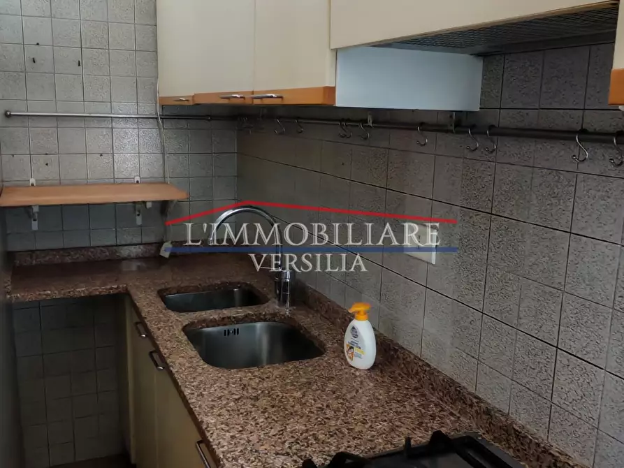 Immagine 6 di Appartamento in vendita  a Carrara