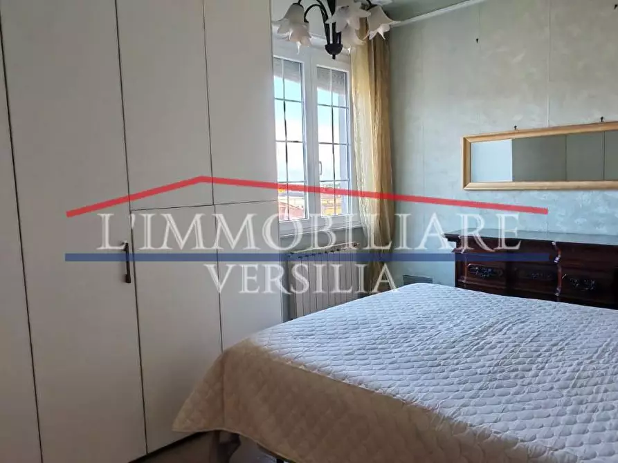 Immagine 17 di Appartamento in vendita  a Carrara