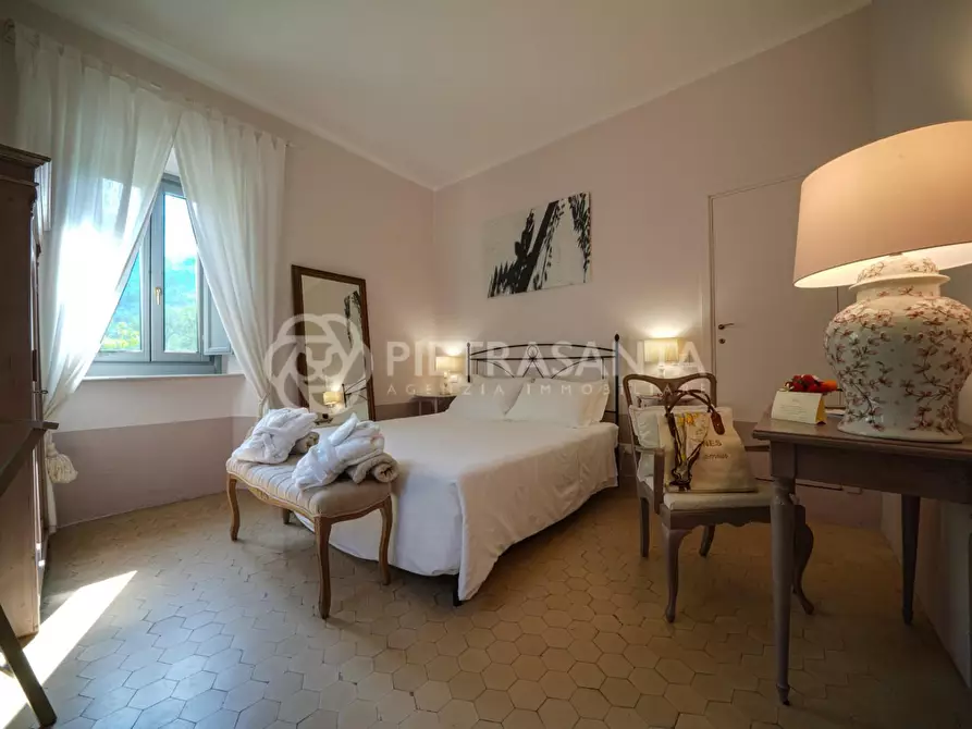 Immagine 42 di Villa in vendita  a Camaiore