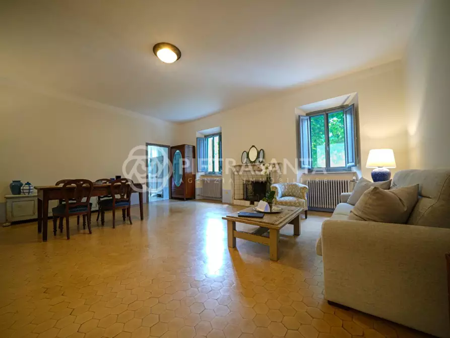 Immagine 32 di Villa in vendita  a Camaiore