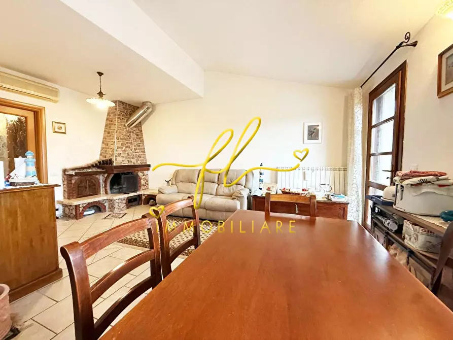 Immagine 7 di Appartamento in vendita  a Cecina