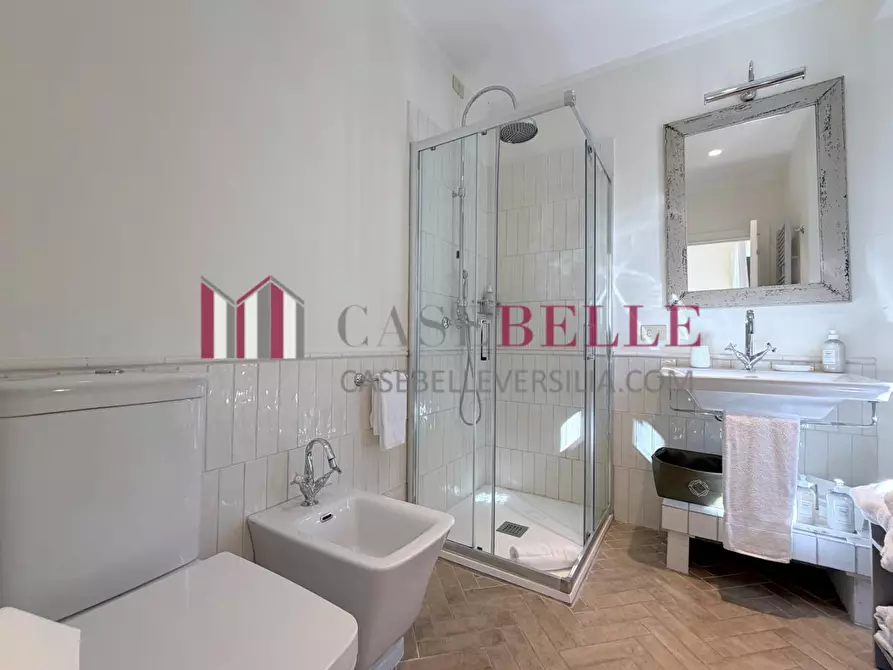 Immagine 69 di Immobile di prestigio in vendita  a Camaiore