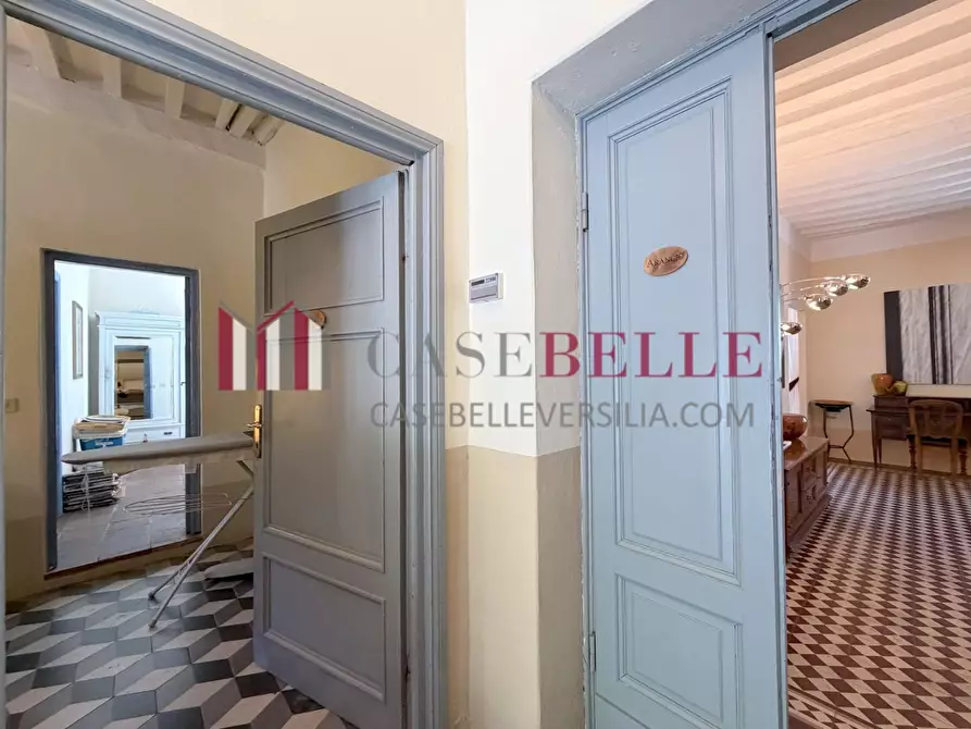 Immagine 4 di Immobile di prestigio in vendita  a Camaiore