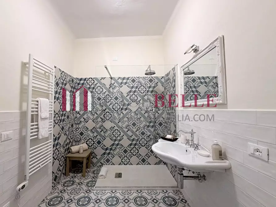 Immagine 75 di Immobile di prestigio in vendita  a Camaiore