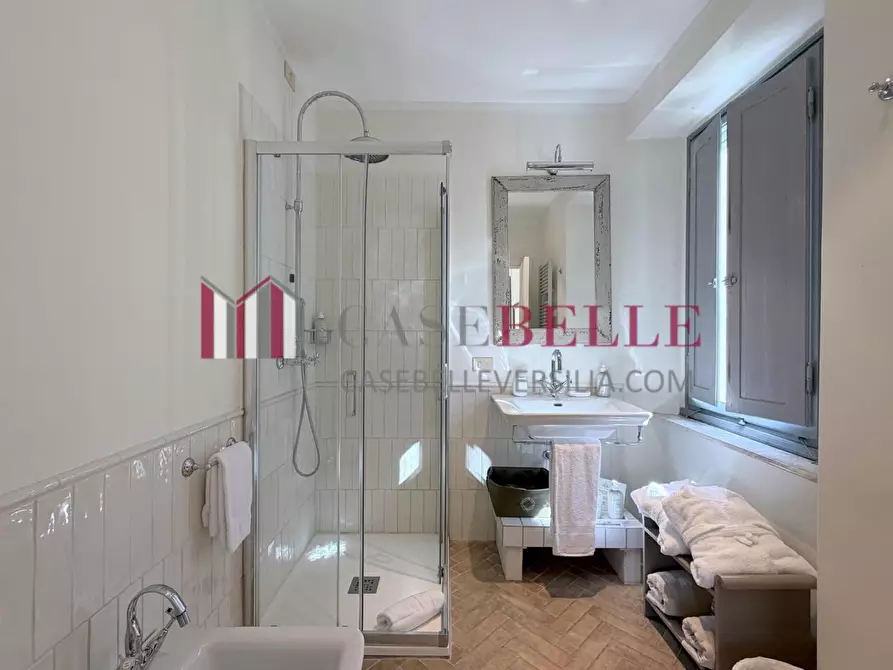 Immagine 70 di Immobile di prestigio in vendita  a Camaiore