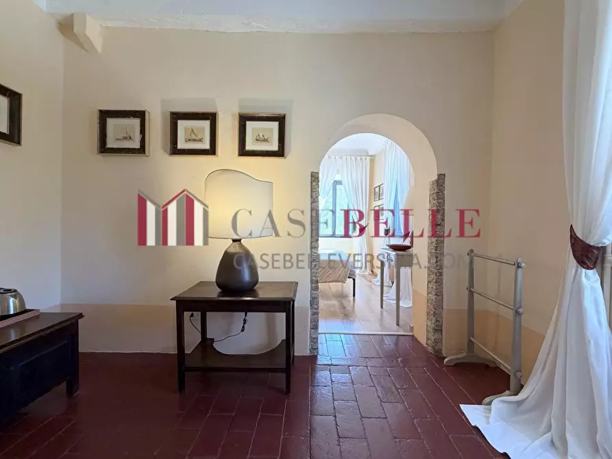 Immagine 22 di Immobile di prestigio in vendita  a Camaiore