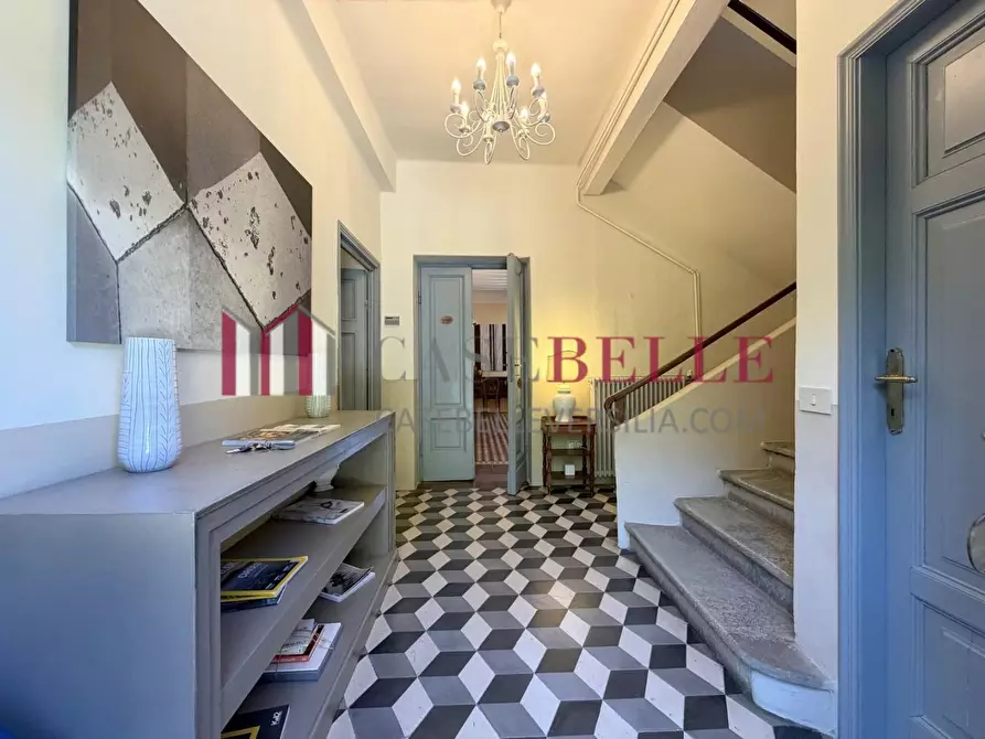 Immagine 2 di Immobile di prestigio in vendita  a Camaiore