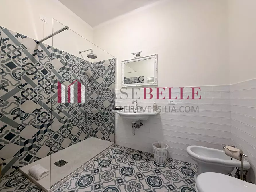 Immagine 74 di Immobile di prestigio in vendita  a Camaiore