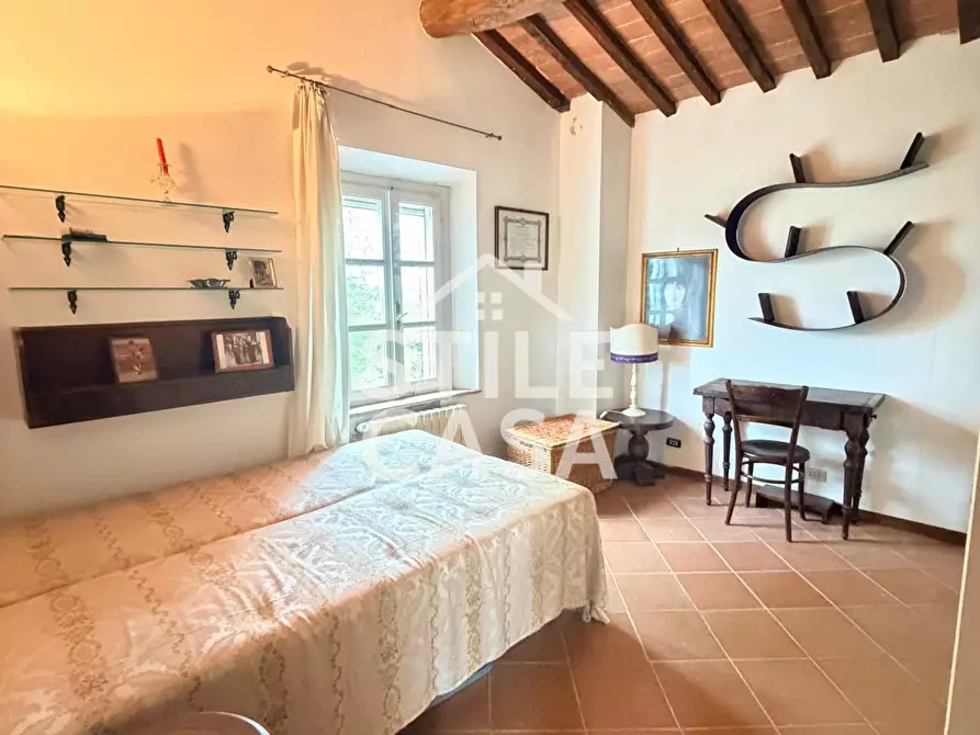 Immagine 7 di Villa in vendita  a Crespina Lorenzana