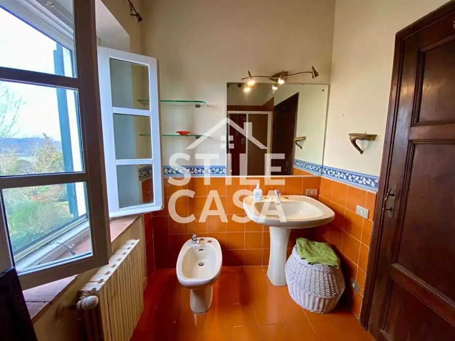 Immagine 61 di Villa in vendita  a Crespina Lorenzana