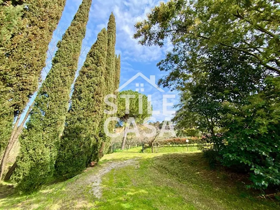 Immagine 54 di Villa in vendita  a Crespina Lorenzana