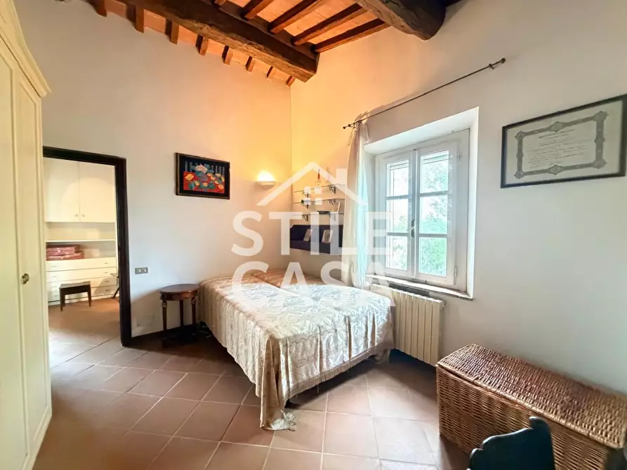 Immagine 9 di Villa in vendita  a Crespina Lorenzana