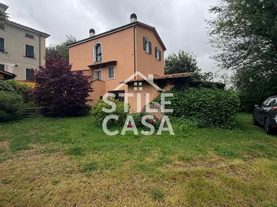 Immagine 44 di Villa in vendita  a Crespina Lorenzana