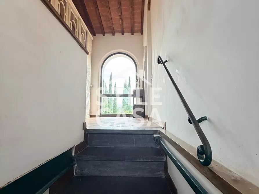 Immagine 4 di Villa in vendita  a Crespina Lorenzana