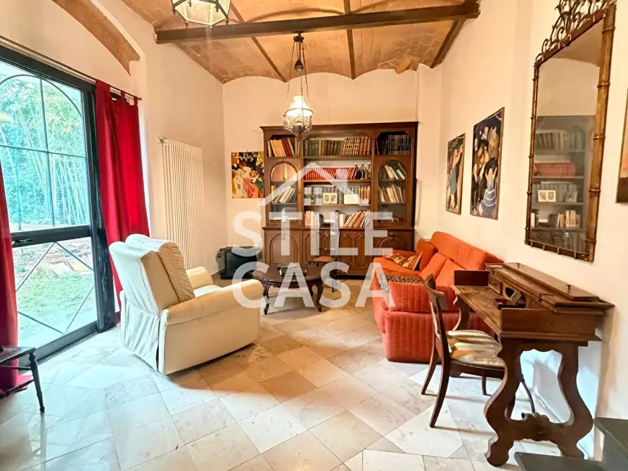 Immagine 27 di Villa in vendita  a Crespina Lorenzana