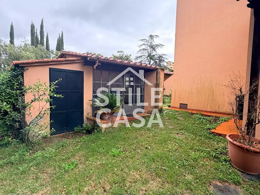 Immagine 42 di Villa in vendita  a Crespina Lorenzana