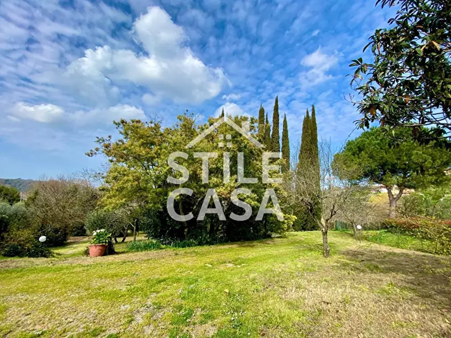 Immagine 58 di Villa in vendita  a Crespina Lorenzana