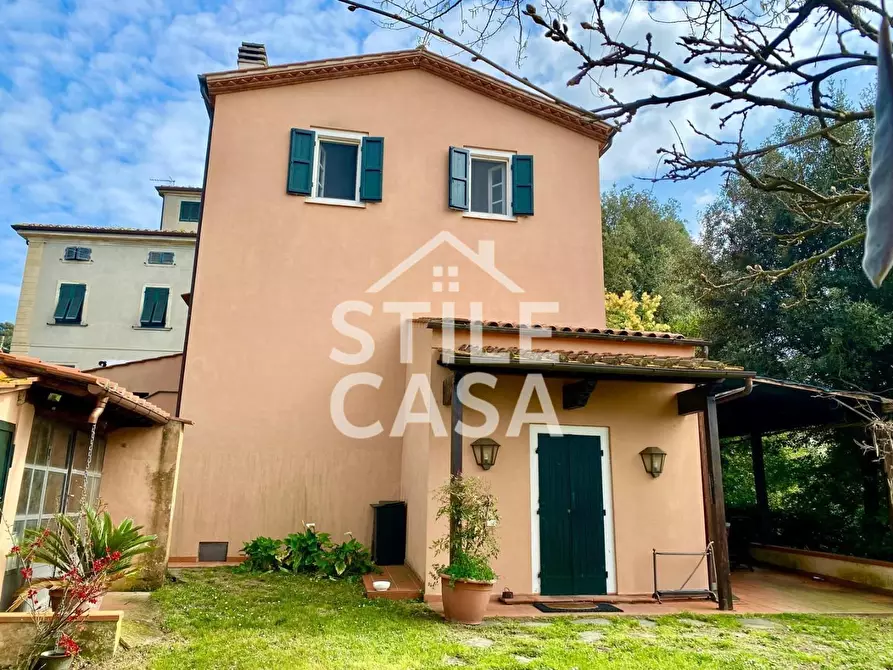 Immagine 79 di Villa in vendita  a Crespina Lorenzana