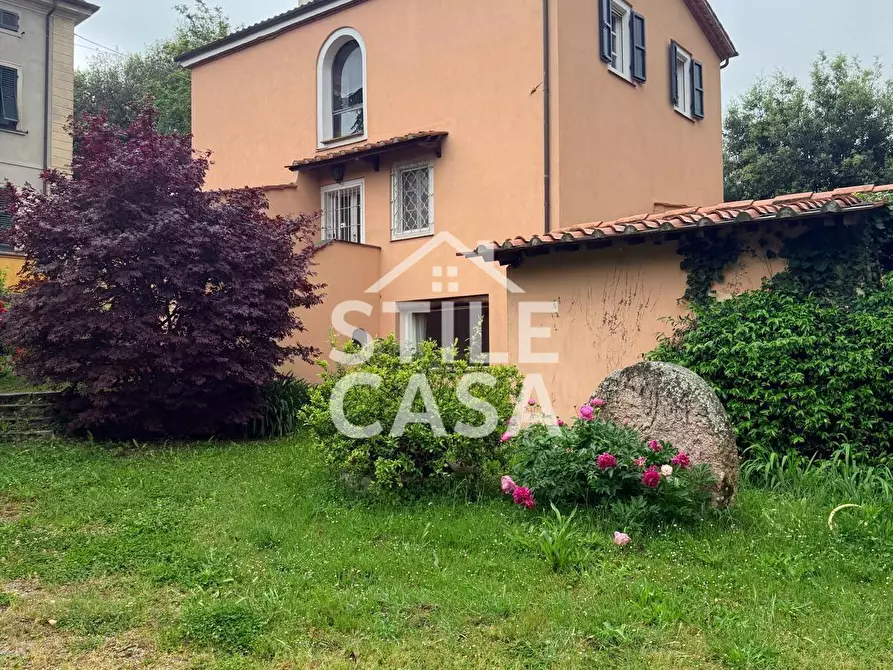 Immagine 45 di Villa in vendita  a Crespina Lorenzana