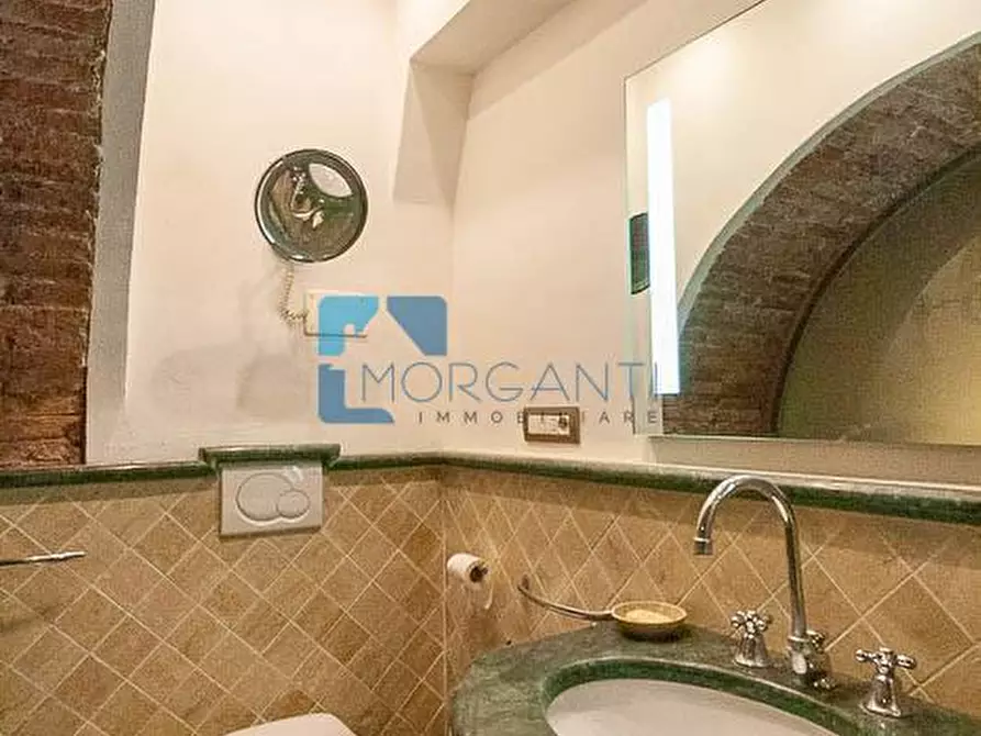 Immagine 30 di Appartamento in vendita  a Pietrasanta